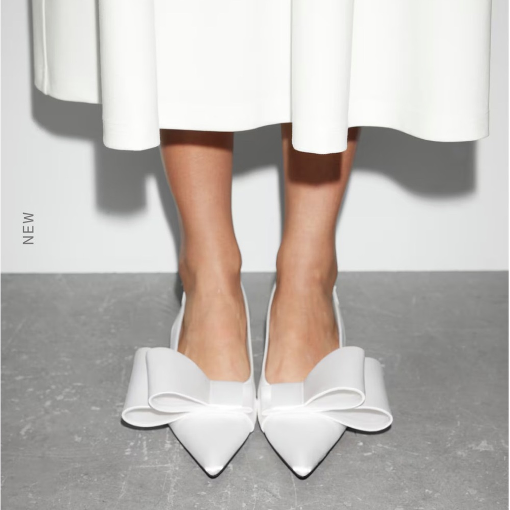 & Other Stories Bow Embellished Satin Pump